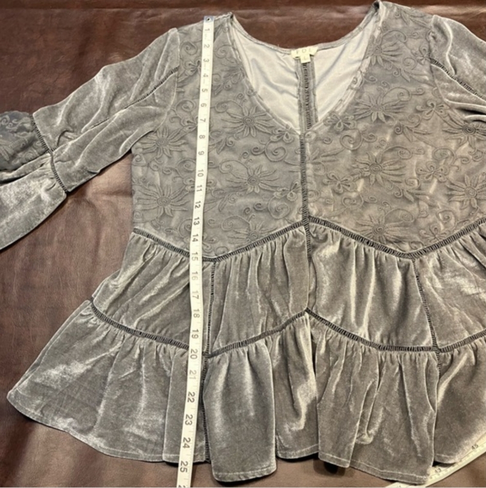 POL Gray Velvet Embroidered Tunic Top - Picture 9 of 9